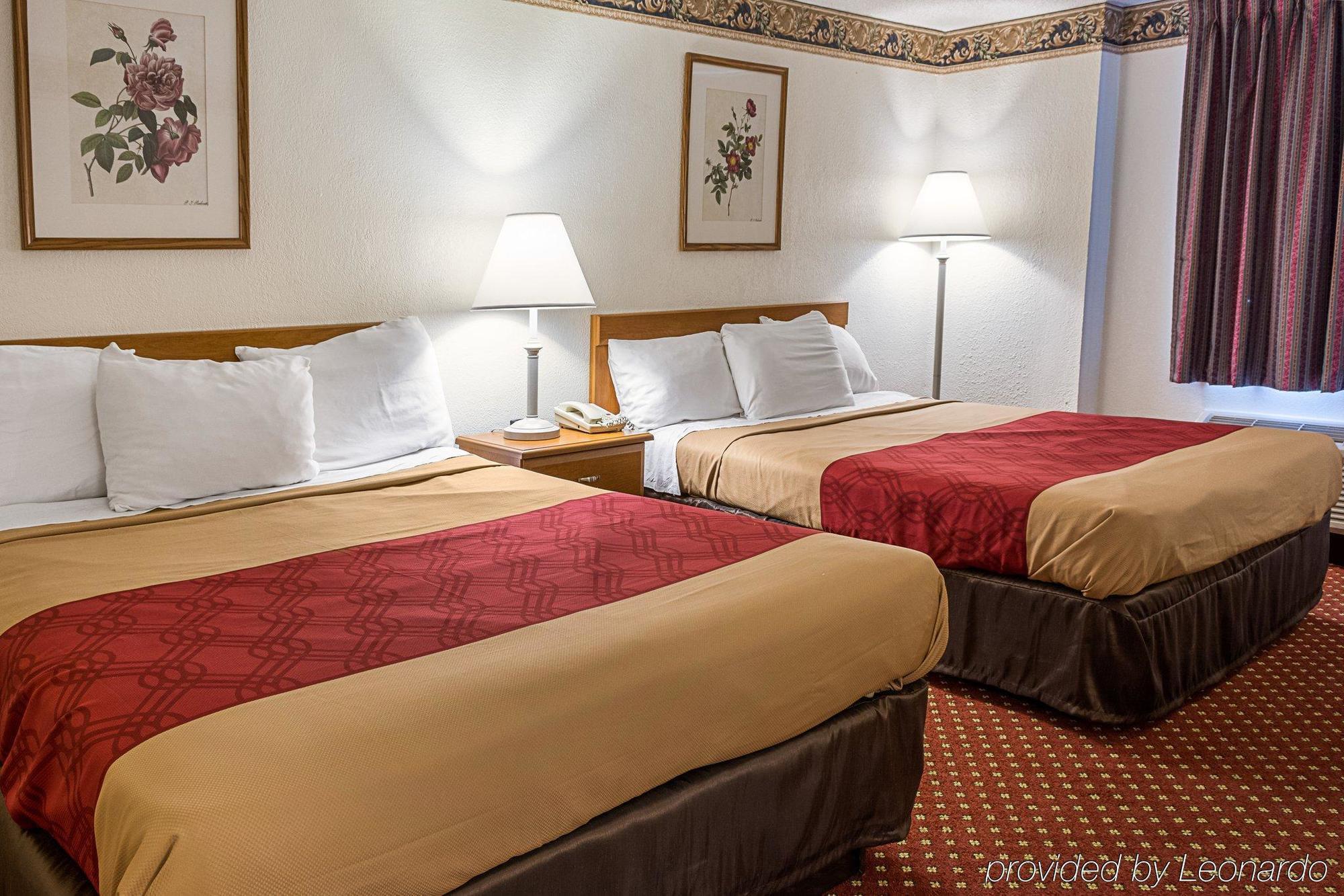 Gateway Inn Templeton Екстериор снимка
