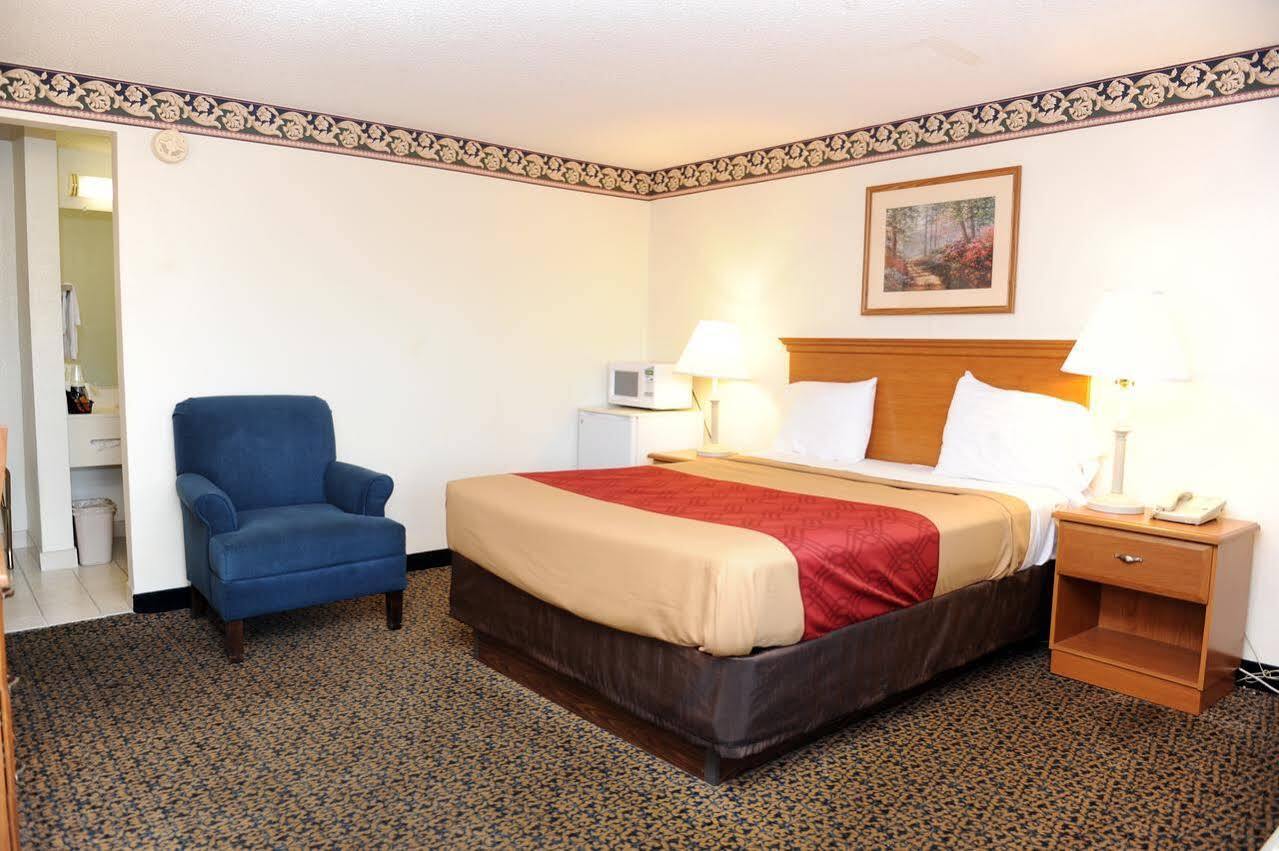 Gateway Inn Templeton Екстериор снимка