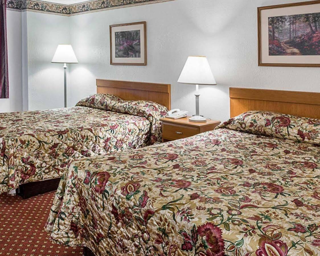 Gateway Inn Templeton Екстериор снимка